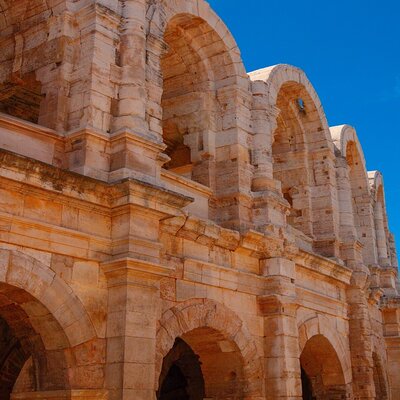 Best Intro to Arles in 2 hours with a Local