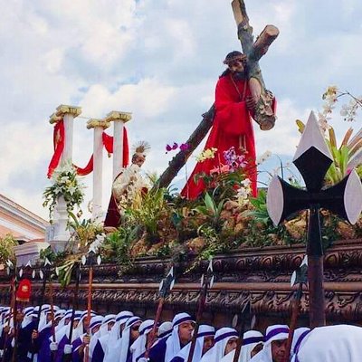 Semana Santa Good Friday Processions Tour