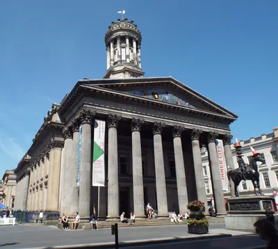 Glasgow Gander Walking Tour in City Centre with Glasgow Cathedral and More