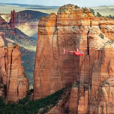 Sedona Helicopter Tour: Red Rock Spires Tour