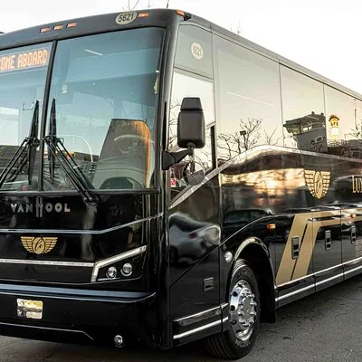Luxury VIP New York City Airport Arrival Group Transfer by Coach Bus WIFI