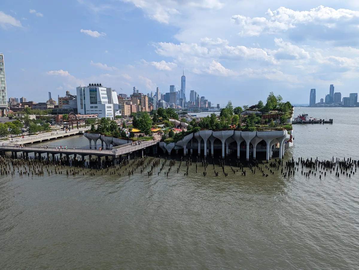 Manhattan Adventure Sightseeing Boat Tour from Chelsea Piers