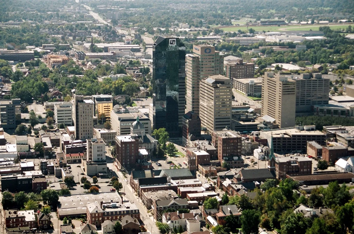 Downtown Lexington Walking Food Tour with Lunch