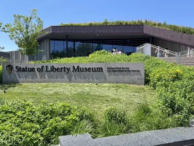 Private Statue of Liberty and Ellis Island Tour in New York City
