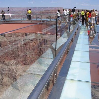 Desert Wonder Tours LLC