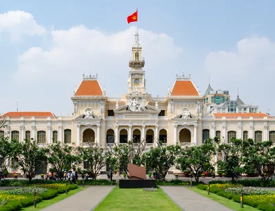 Small-Group 1-Day Cao Dai Temple and Ba Den Mountain Tour