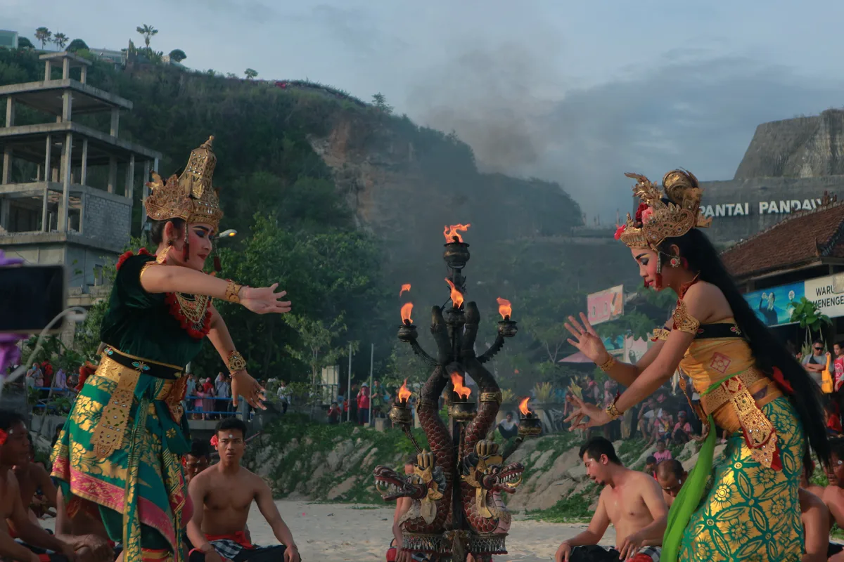Private Full-Day Tour in Bali: Ulun Danu Beratan Temple, Jatiluwih Rice Terraces and Tanah Lot Temple