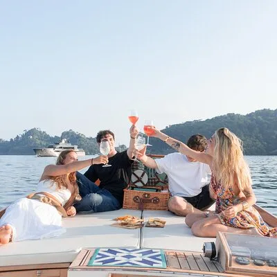 Private Sunset Boat Tour with Aperitif in Portofino 1.5 hours