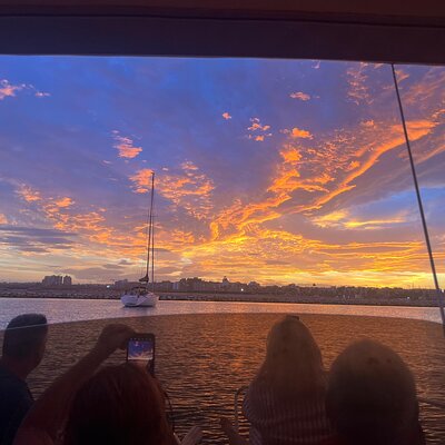 Torrevieja: Sunset onboard Exclusive Boat + Cava