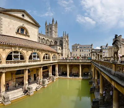 Bath Hop-On Hop-Off Bus Tour with Audio Commentary