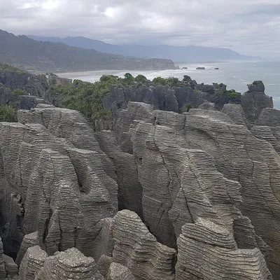 Punakaiki Blow Holes & Pancake Rocks Scenic Tour