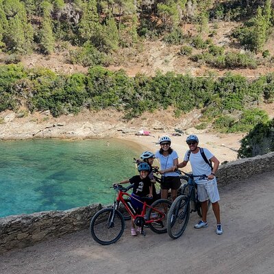 Family E-Bike Tour in the Costa dei Gabbiani Nature Reserve