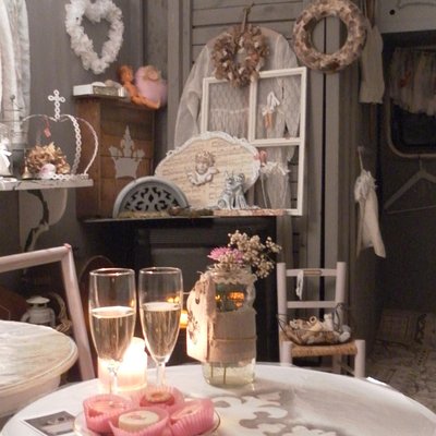 Aperitif dinner in a bohemian caravan