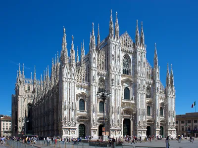 Venice Full-Day Guided Tour with Boat Ride from Milan