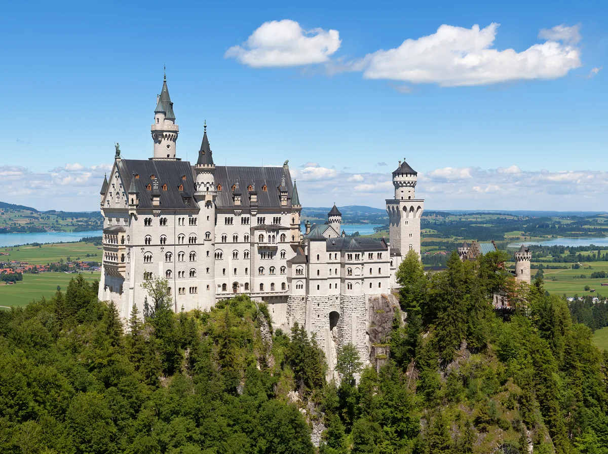 Neuschwanstein Castle Ticket With Audio Guided Tour in Füssen