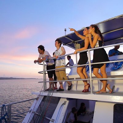 BIG Sunset Cruise - Dinner & Dolphin Watching in Guam