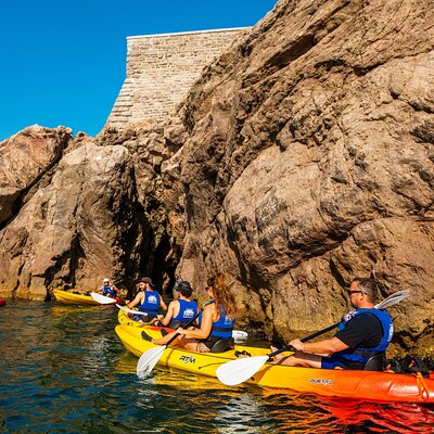 Two-Hour Guided Sea Kayaking Tour in Sete