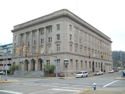 Historic Charleston 2-Hour Guided Walking Tour of French Quarter, South of Broad & Rainbow Row