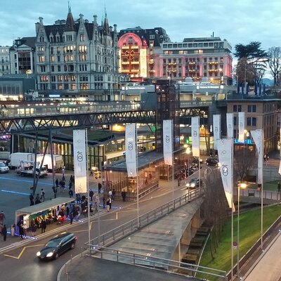 Lausanne Private Walking Tour with a Local Guide