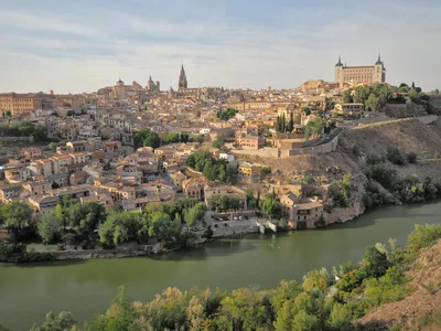 Toledo Private Walking Tour with Train Station Pick-Up and Panoramic Taxi to El Valle Viewpoint