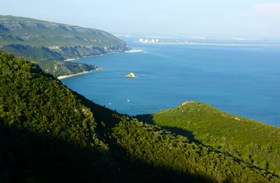 Lisbon Kayak and Coasteering Adventure in Arrabida Natural Park with Lunch