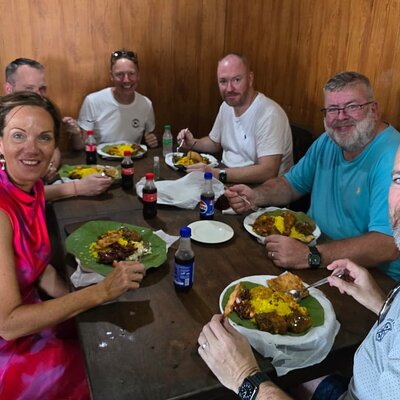 Colombo local Food Tour &City Tour by TukTuk All food Included