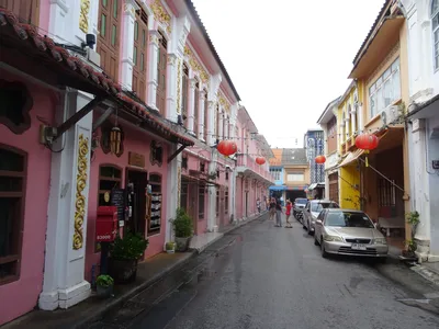 Southern Flavors Food Tour in Phuket with 15+ Tastings