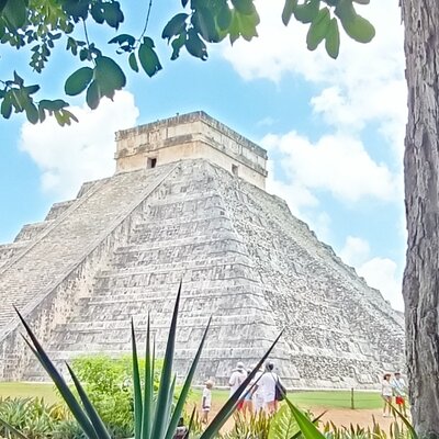 Carlos Cutiz Tours