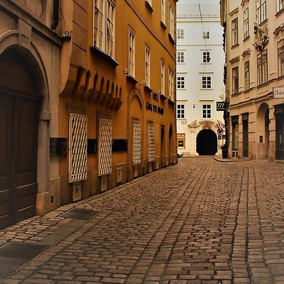 Secret Vienna Tours