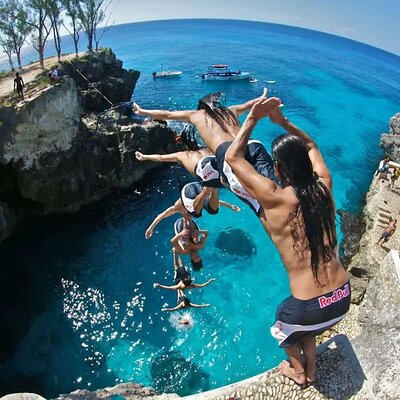 Negril Ricks Cafe and 7 Mile Beach Tour