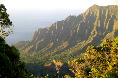 Nā Pali Coast Sunset Tour on ‘Imiloa Express Catamaran in Kauai
