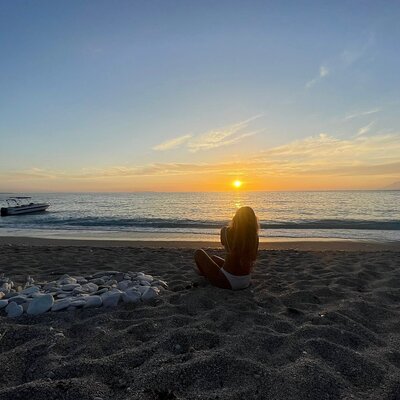 Sarande: Exclusive Relaxing Sunset Private Cruise