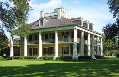 Houmas House Estate and Gardens Guided Tour near New Orleans