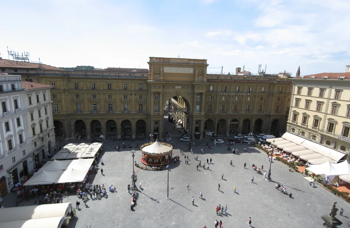Florence 3-Hour Walking Tour: Piazza della Signoria, Ponte Vecchio, David Skip-the-Line