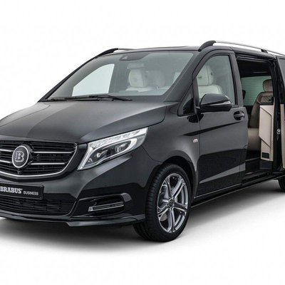 Arrival Transfer: Vienna Airport VIE to Vienna by Luxury Van
