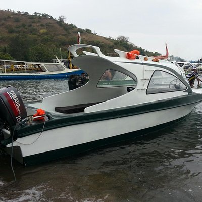 Pick up & transfer to the Gilis island by Speedboat
