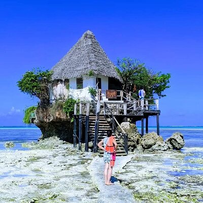 Mo Tours & Safaris