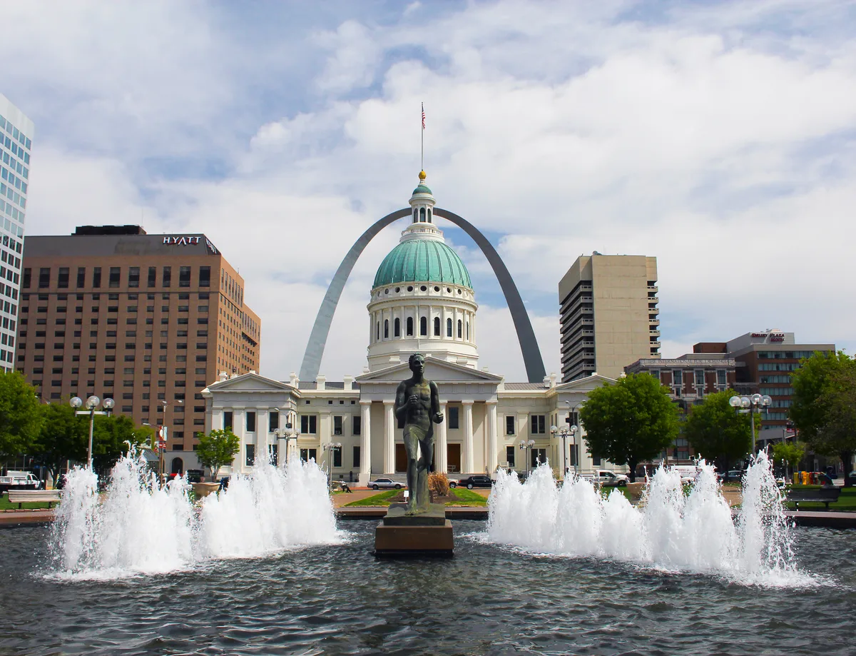 Lemp Haunted Neighborhood Walking Tour in St Louis