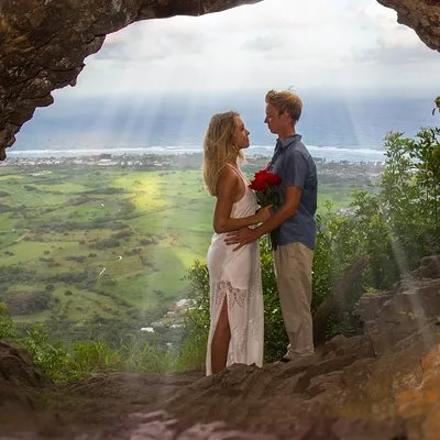Social influencer and Travel Blogger Adventure on Kauai