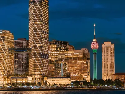 Colombo Bay 4-Hour Tuk Tuk City Tour with Traditional Sri Lankan Lunch or Hopper
