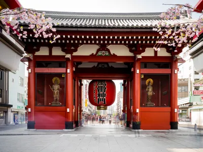 Tokyo Asakusa Old Town Walking Tour: Sensoji Temple & Nakamise Street
