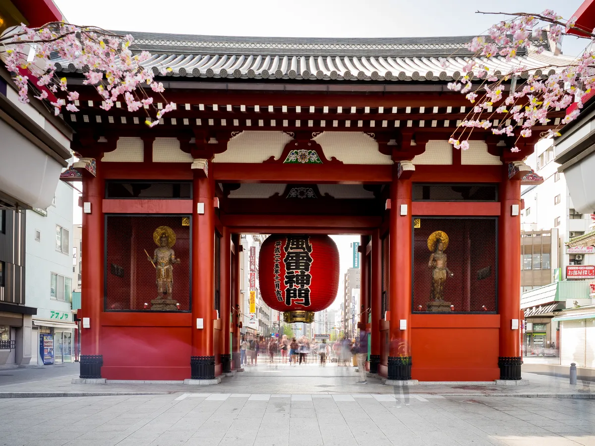 Tokyo Asakusa Old Town Walking Tour: Sensoji Temple & Nakamise Street