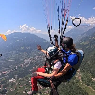 Tandem Paragliding Flight in Dorf Tirol, Merano