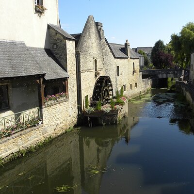 Bayeux Private Walking Tour With A Professional Guide