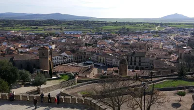 Guided Tour of Historic and Monumental Trujillo