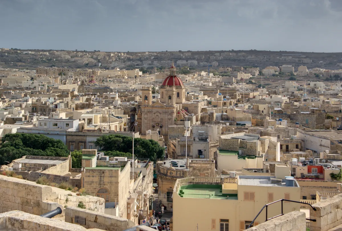 Kayak Tour in Gozo and Comino with Guide and 3-Hour Duration