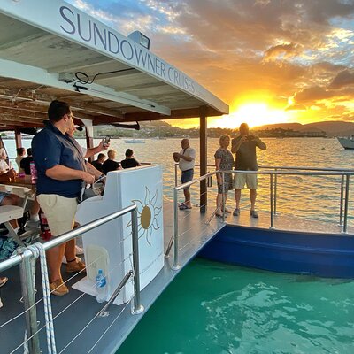 Sundowner Cruises