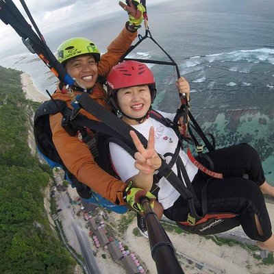 Timbis Paragliding Bali
