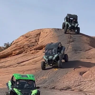 The Best U-Drive Hell's Revenge 4x4 Off Roading Tour from Moab