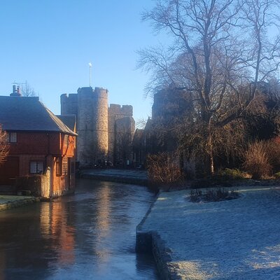 The Highlights of Canterbury - a One Hour Historical Walking Tour